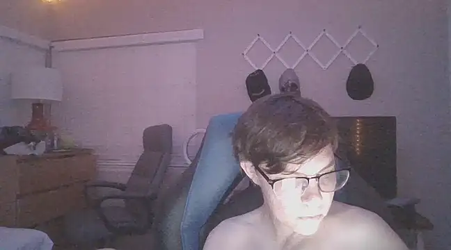 Snapshot of KaliSnow199623 chatting on 02-01-25, 05:39 KaliSnow199623 online show from 02-01-25, 05:39