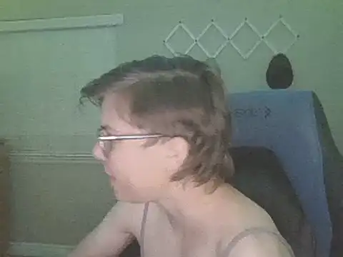 Snapshot of KaliSnow199623 chatting on 02-02-25, 03:54 KaliSnow199623 online show from 02-02-25, 03:54