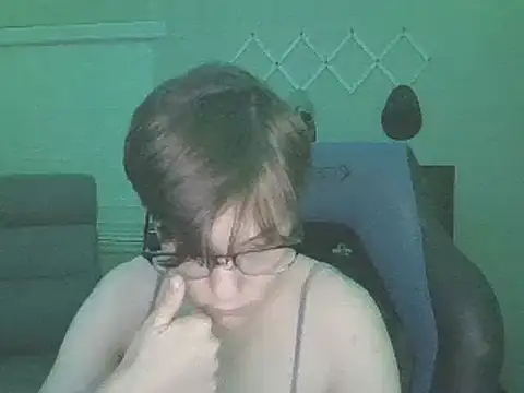 Snapshot of KaliSnow199623 chatting on 02-08-25, 05:29 KaliSnow199623 online show from 02-08-25, 05:29