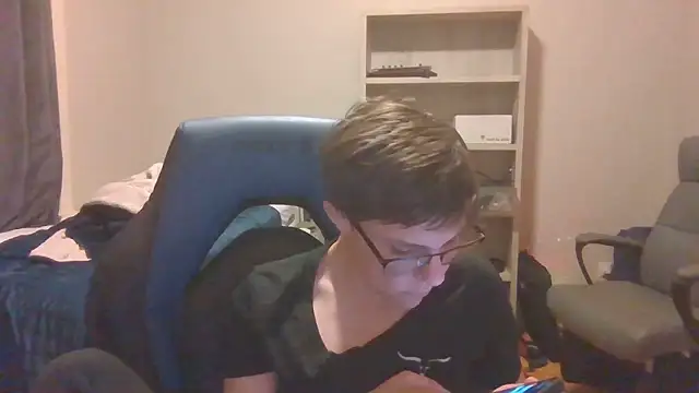 Snapshot of KaliSnow199623 chatting on 09-12-25, 05:40 KaliSnow199623 online show from 09-12-25, 05:40