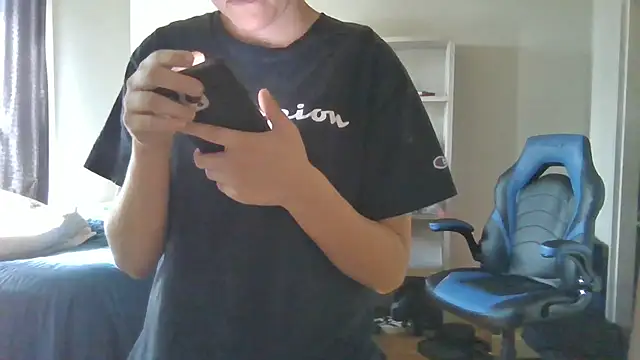 Snapshot of KaliSnow199623 chatting on 09-21-25, 08:21 KaliSnow199623 online show from 09-21-25, 08:21