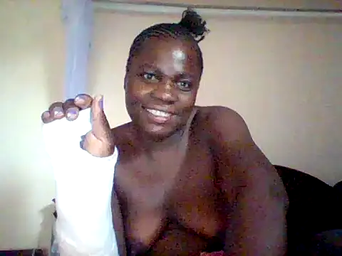 Snapshot of missarpie chatting on 02-05-25, 04:48 missarpie online show from 02-05-25, 04:48