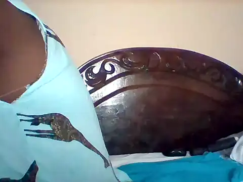 Snapshot of missarpie chatting on 09-17-25, 12:34 missarpie online show from 09-17-25, 12:34