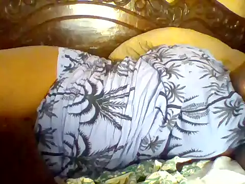 Snapshot of missarpie chatting on 05-18-26, 09:42 missarpie online show from 05-18-26, 09:42
