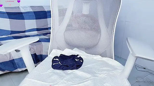 I Am Boo online show from 03-20-25, 06:52