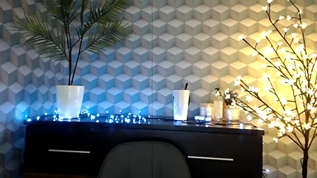  Leslyy Solo 1 online show from 10-24-25, 05:42