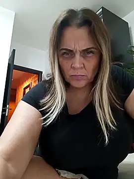 hugebobbs online show from 09-17-25, 12:29