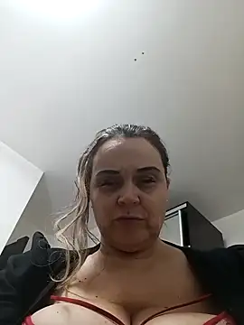 hugebobbs online show from 02-12-26, 10:32