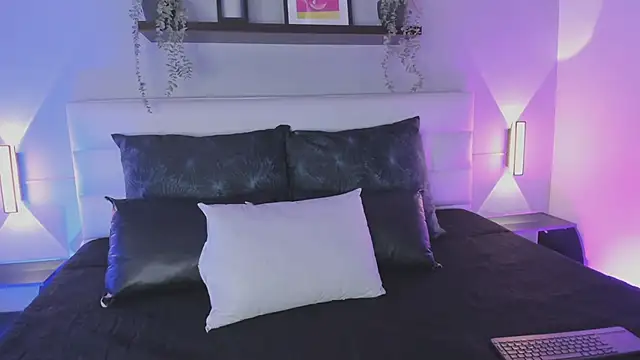 sofi bakerr online show from 02-13-26, 11:39