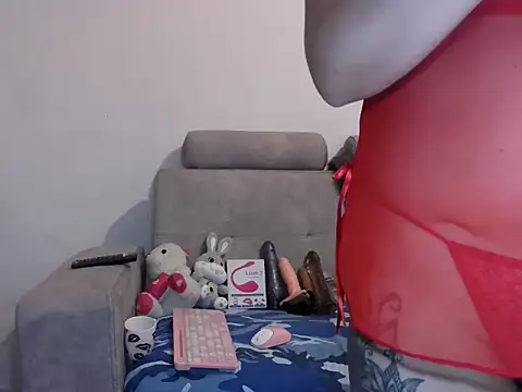 PenelopeHot 91 online show from 04-25-26, 07:44