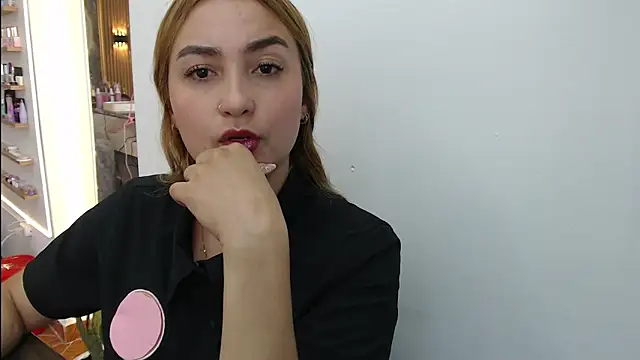 Snapshot of salome__lopez_ chatting on 11-06-25, 02:18 salome lopez online show from 11-06-25, 02:18