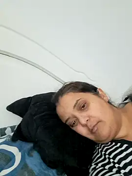 sarahhh1987 online show from 11-06-25, 11:55