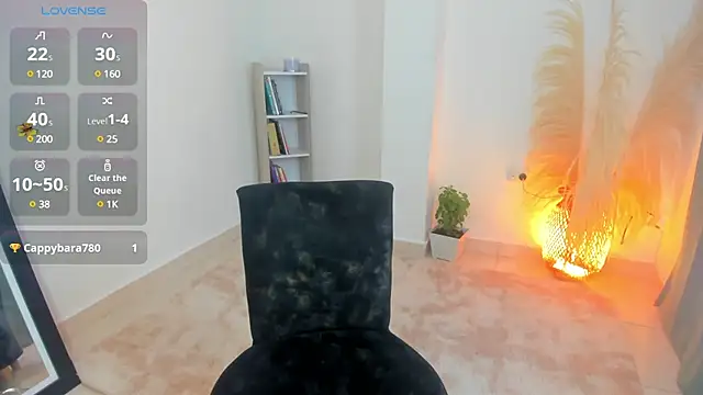 AnntoniaWood online show from 03-19-25, 07:17