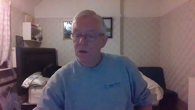 Snapshot of shaun63m chatting on 01-16-26, 12:14 shaun63m online show from 01-16-26, 12:14