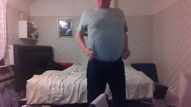 Snapshot of shaun63m chatting on 03-28-26, 02:55 shaun63m online show from 03-28-26, 02:55