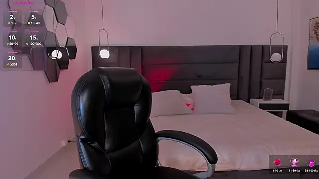 HannaConnor  online show from 01-14-26, 08:25