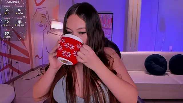 Snapshot of BellaRose_X chatting on 01-28-25, 07:22 BellaRose X online show from 01-28-25, 07:22