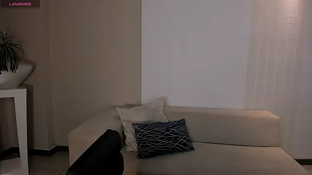 BellaRose X online show from 04-22-26, 04:59