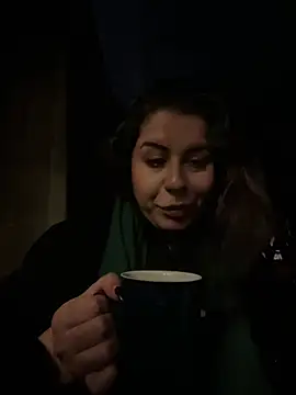 Snapshot of holyeroticss chatting on 01-07-25, 03:24 holyeroticss online show from 01-07-25, 03:24