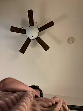 Snapshot of holyeroticss chatting on 01-15-25, 08:48 holyeroticss online show from 01-15-25, 08:48