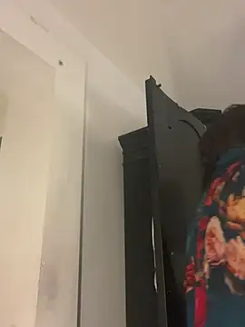 Snapshot of holyeroticss chatting on 01-18-25, 12:35 holyeroticss online show from 01-18-25, 12:35