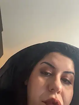 Snapshot of holyeroticss chatting on 02-22-25, 03:14 holyeroticss online show from 02-22-25, 03:14