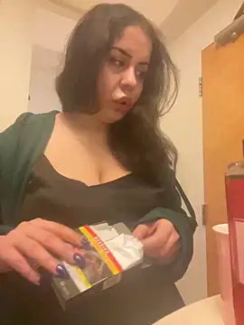 Snapshot of holyeroticss chatting on 10-01-25, 12:16 holyeroticss online show from 10-01-25, 12:16