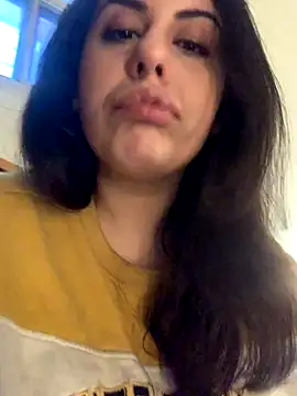 Snapshot of holyeroticss chatting on 10-23-25, 09:35 holyeroticss online show from 10-23-25, 09:35