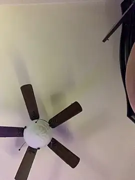 holyeroticss online show from 12-21-25, 01:57