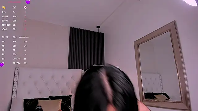 aliscollins  online show from 03-09-25, 02:07