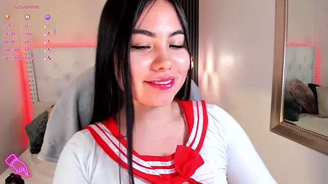 aliscollins  online show from 10-26-25, 01:00