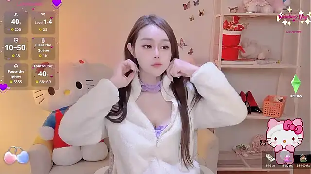 Kiss-18 online show from 02-18-26, 05:47