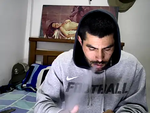 hideonbush051 online show from 10-11-25, 09:46