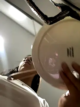 Salome golvert online show from 09-11-25, 12:22