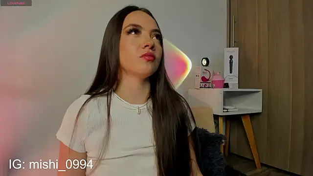 Snapshot of Shani_tay chatting on 12-17-24, 04:01 Shani tay online show from 12-17-24, 04:01