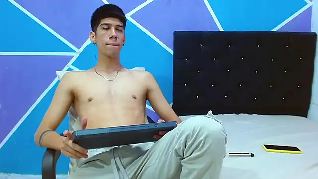 Snapshot of jhony-sex chatting on 01-17-25, 06:15 jhony-sex online show from 01-17-25, 06:15