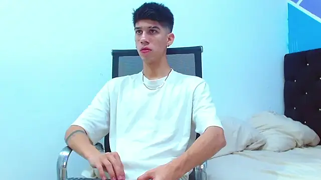 Snapshot of jhony-sex chatting on 03-12-25, 04:19 jhony-sex online show from 03-12-25, 04:19