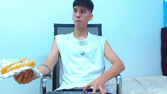 Snapshot of jhony-sex chatting on 03-13-25, 02:38 jhony-sex online show from 03-13-25, 02:38