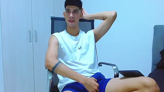 Snapshot of jhony-sex chatting on 09-19-25, 06:15 jhony-sex online show from 09-19-25, 06:15