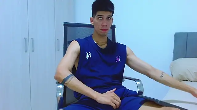 Snapshot of jhony-sex chatting on 10-07-25, 04:09 jhony-sex online show from 10-07-25, 04:09