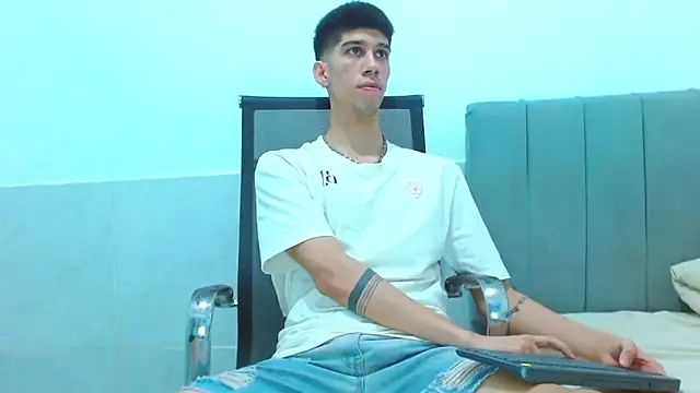 jhony-sex online show from 02-25-26, 01:04