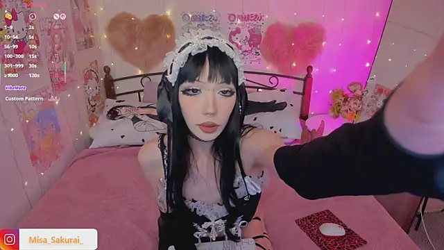 Snapshot of Misa_Sakurai chatting on 11-20-25, 10:15 Misa Sakurai online show from 11-20-25, 10:15