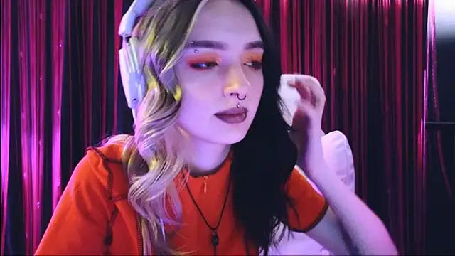 Snapshot of Avi_Nile chatting on 03-19-25, 01:54 Avi Nile online show from 03-19-25, 01:54