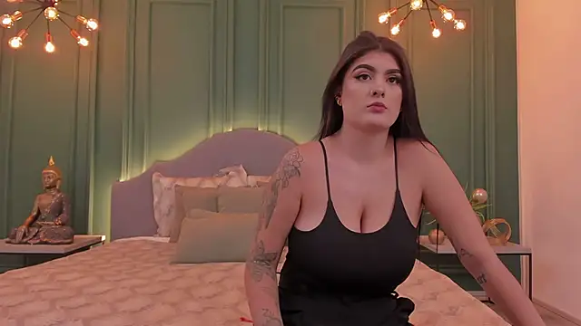 Snapshot of IrisBaker chatting on 12-13-24, 05:21 IrisBaker online show from 12-13-24, 05:21