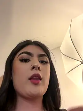 Snapshot of IrisBaker chatting on 09-10-25, 09:15 IrisBaker online show from 09-10-25, 09:15