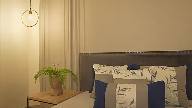 IrisBaker online show from 02-13-26, 10:28