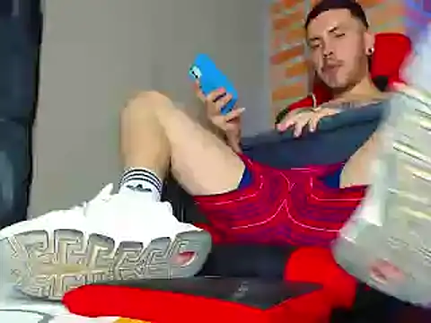 Snapshot of smoker445 chatting on 02-24-25, 10:47 smoker445 online show from 02-24-25, 10:47