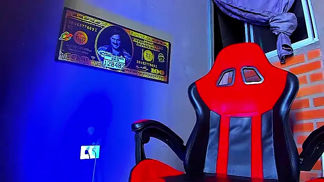 Snapshot of smoker445 chatting on 10-09-25, 02:53 smoker445 online show from 10-09-25, 02:53