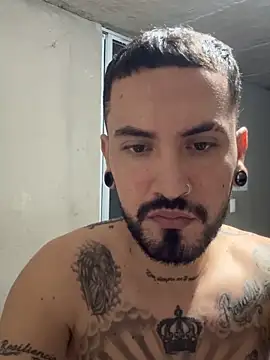 Snapshot of smoker445 chatting on 12-01-25, 07:46 smoker445 online show from 12-01-25, 07:46