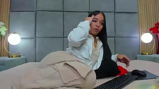 Snapshot of ChanellCambel chatting on 10-09-25, 09:46 ChanellCambel online show from 10-09-25, 09:46